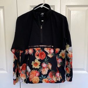 Skechers Performance Packable Anorak size S